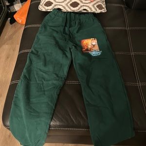Boys lie jumping to conclusions green sweatpants size medium